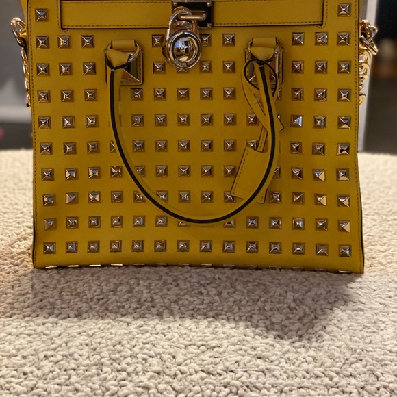 BRAND NEW- Michael Kors Studded Hamilton Bag - Picture 2 of 6